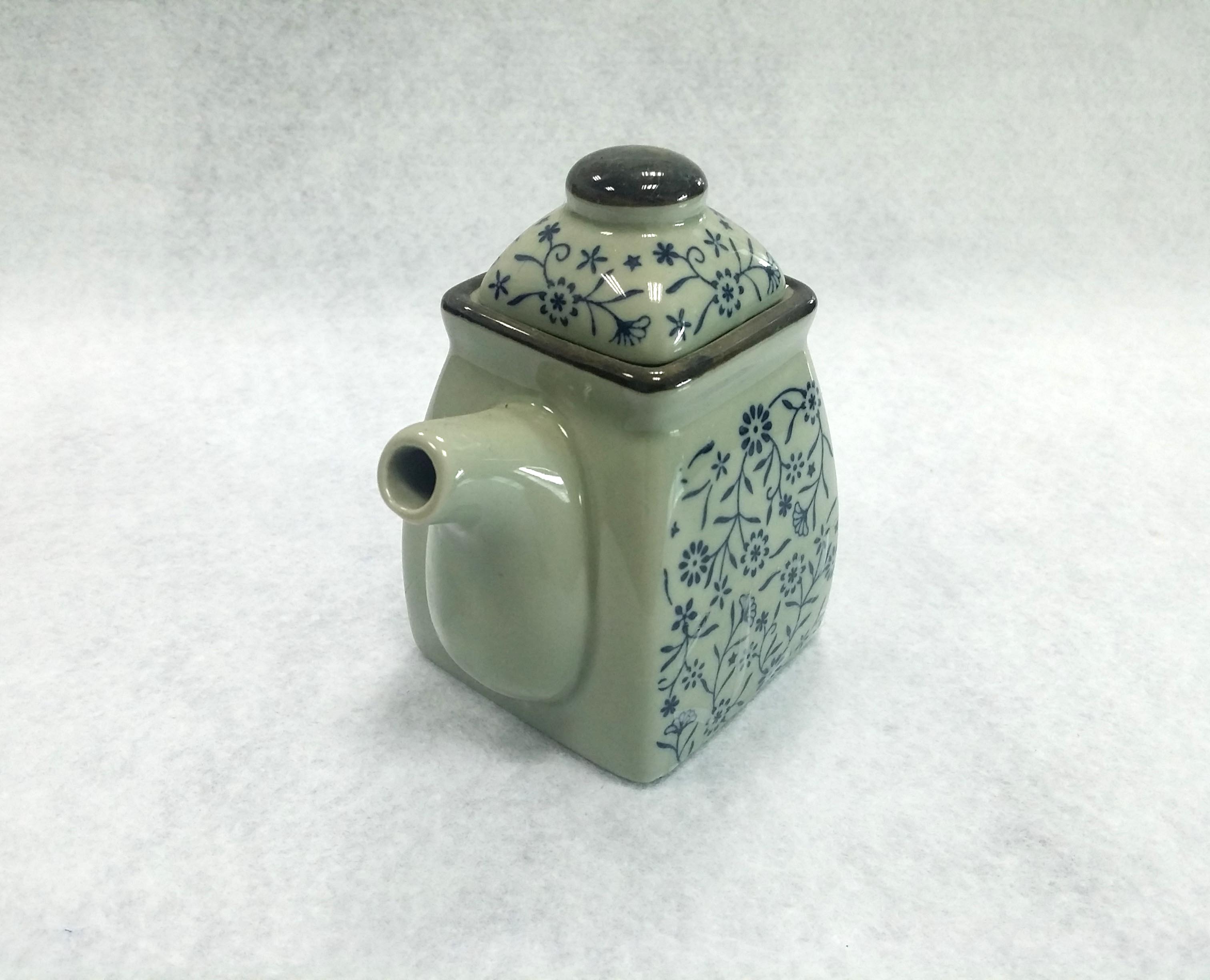 Sauce pot